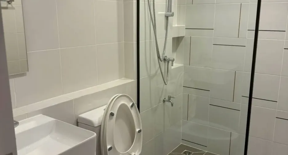 For rent 3 bedrooms townhouse in Bang Phli, Samut Prakan
