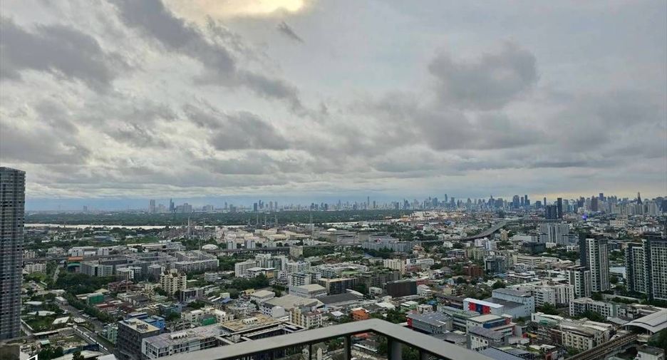 For rent 2 bedrooms condo in Bang Na, Bangkok