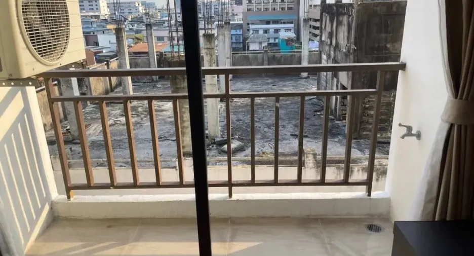 For rent 1 bed condo in Khlong Toei, Bangkok