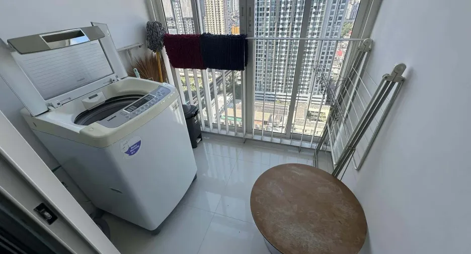 For rent 1 bed condo in Phra Khanong, Bangkok