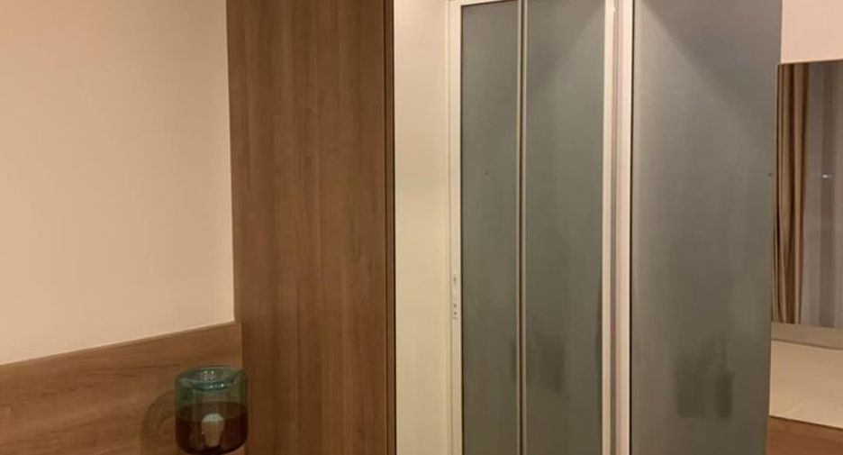 À louer 1 chambre condo à Phra Khanong, Bangkok