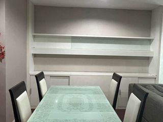 Condo en alquiler de 3 habitaciones en Huai Khwang, Bangkok