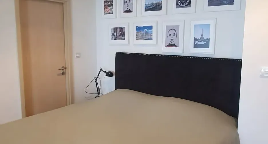 For rent 2 bedrooms condo in Watthana, Bangkok