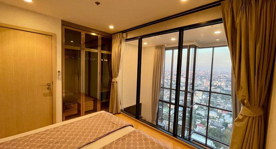 For rent 2 bedrooms condo in Watthana, Bangkok