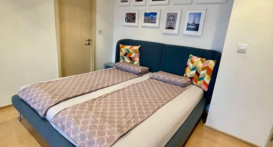 For rent 2 bedrooms condo in Watthana, Bangkok