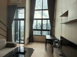 出租 1 卧室 公寓 在 Huai Khwang, 曼谷