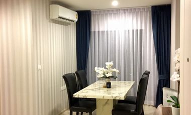 Condo en alquiler de 2 habitaciones en Khlong Toei, Bangkok