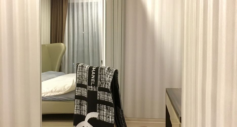 For rent 2 bedrooms condo in Khlong Toei, Bangkok