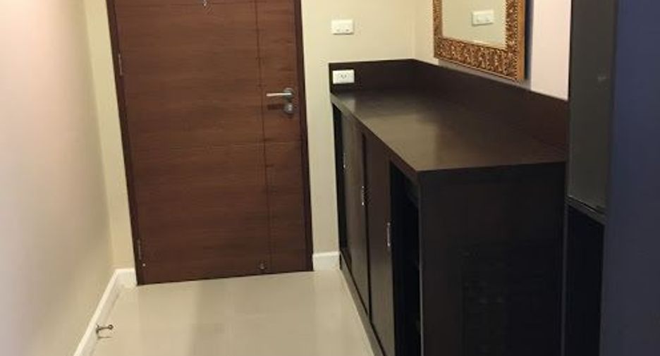 À louer 2 chambres condo à Watthana, Bangkok