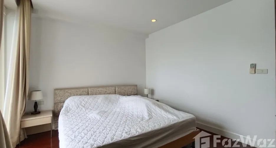 For rent 2 bedrooms apartment in Watthana, Bangkok