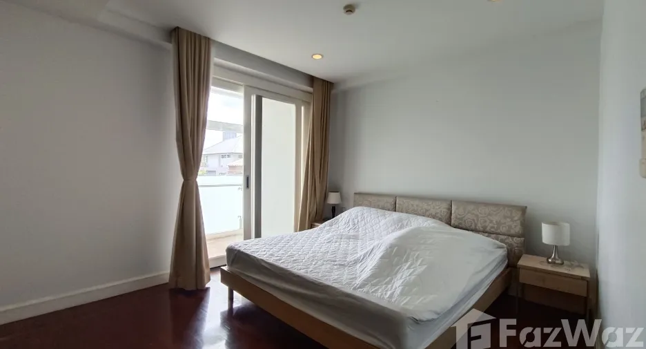 For rent 2 bedrooms apartment in Watthana, Bangkok