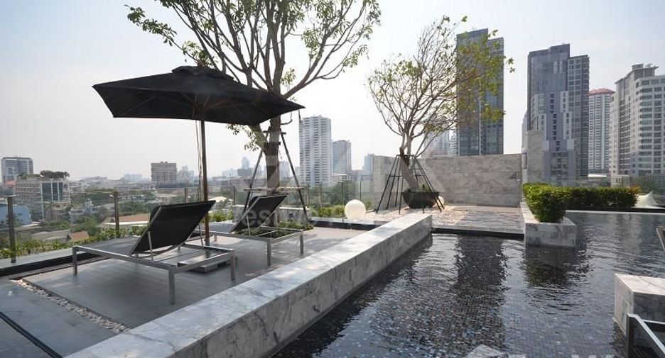 For rent 2 bedrooms condo in Watthana, Bangkok