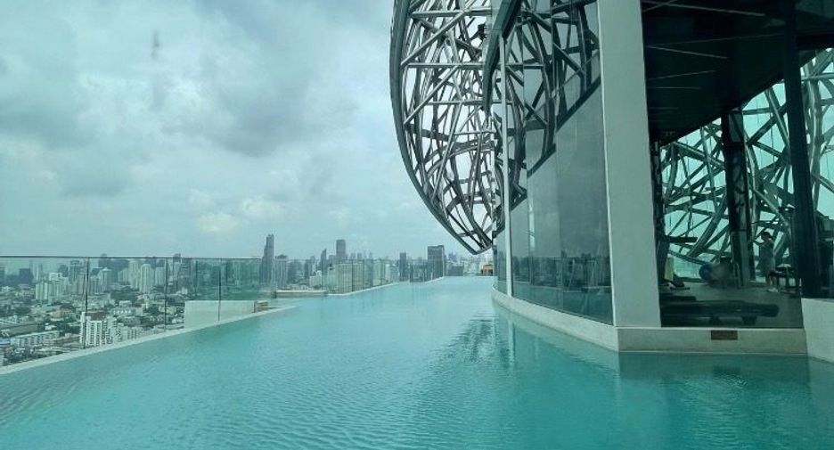 For rent 1 bed condo in Watthana, Bangkok