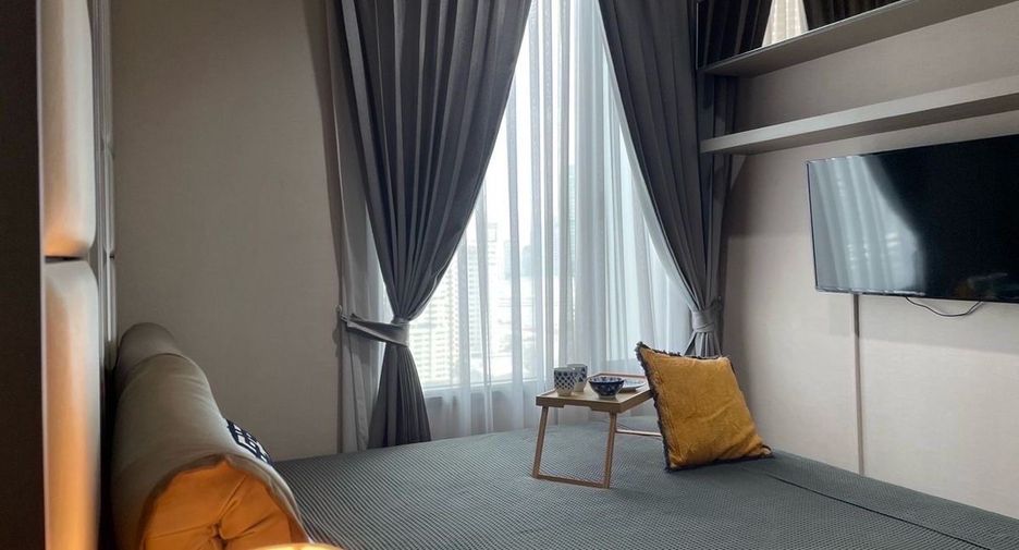 Condo en alquiler de 1 habitaciones en Khlong Toei, Bangkok