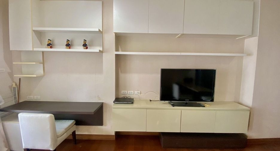 For rent 1 bed condo in Watthana, Bangkok