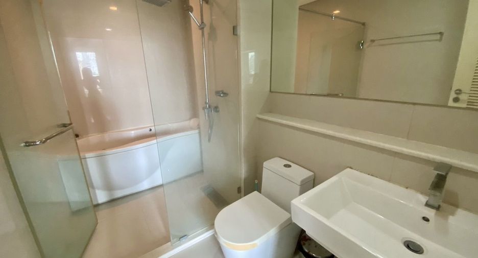For rent 1 bed condo in Watthana, Bangkok