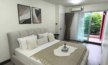 Wohnung zur Miete mit 1 Zimmer in Huai Khwang, Bangkok