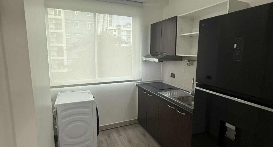 For rent 1 bed condo in Huai Khwang, Bangkok
