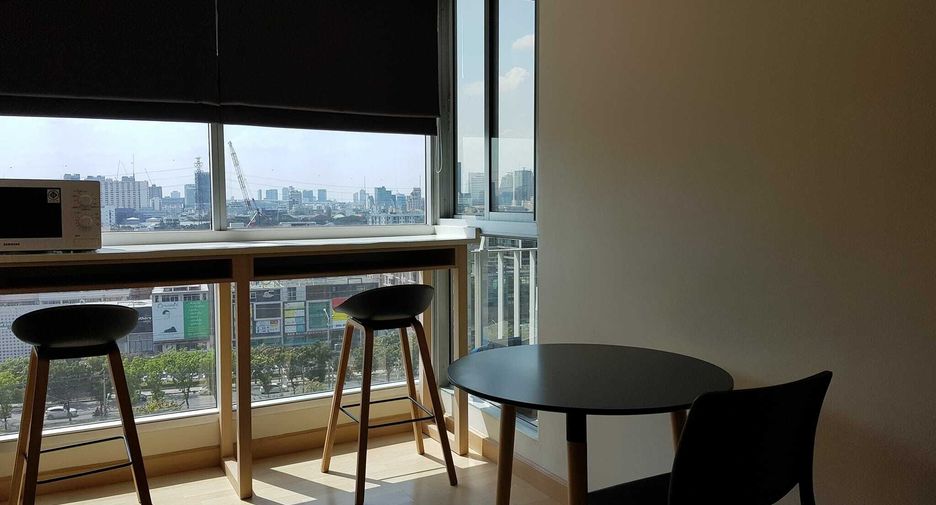 Wohnung zur Miete mit 1 Zimmer in Huai Khwang, Bangkok