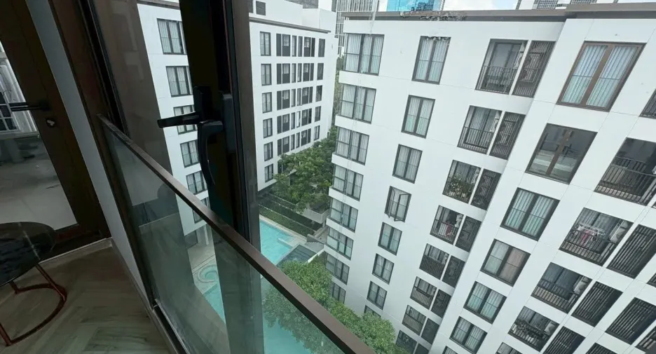 For rent 2 bedrooms condo in Watthana, Bangkok