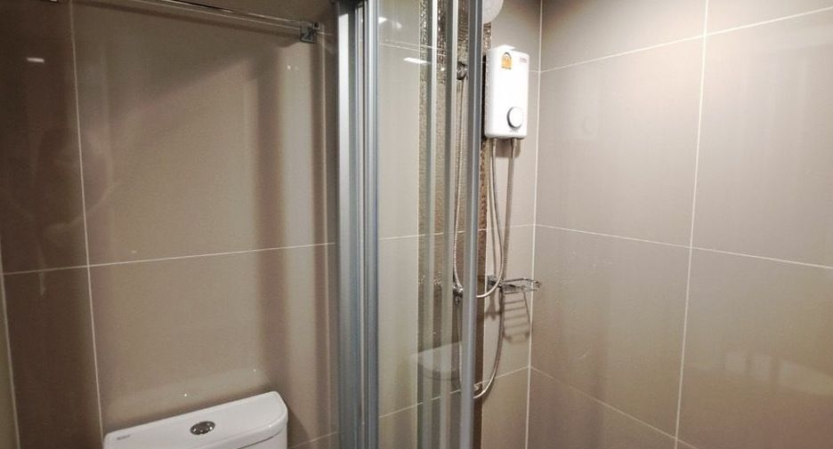 For rent 1 bed condo in Huai Khwang, Bangkok