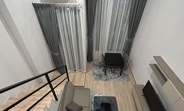 À louer 1 chambre condo à Huai Khwang, Bangkok