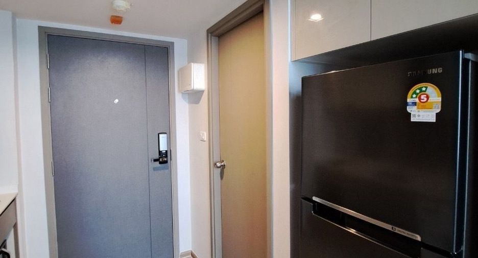 For rent 1 bed condo in Huai Khwang, Bangkok