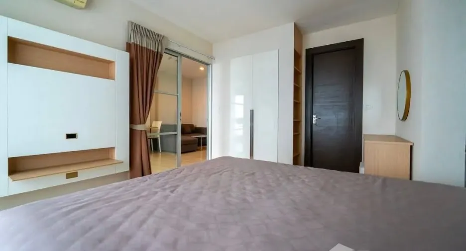 Wohnung zur Miete mit 1 Zimmer in Huai Khwang, Bangkok