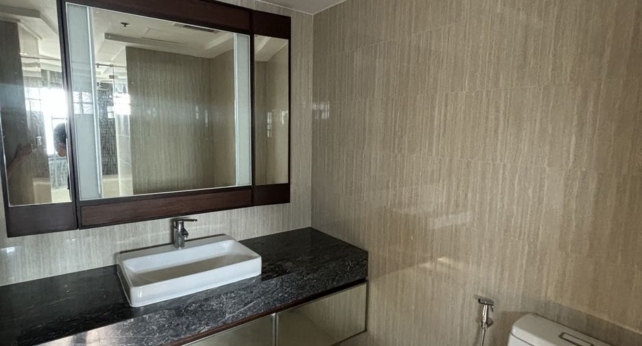 Apartment zur Miete mit 3 Zimmer in Watthana, Bangkok
