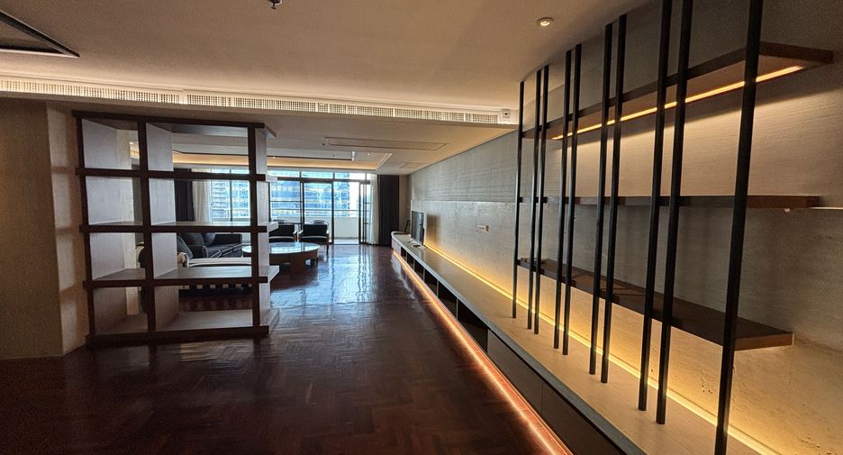 Apartment zur Miete mit 3 Zimmer in Watthana, Bangkok