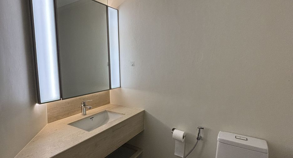 Apartment zur Miete mit 3 Zimmer in Watthana, Bangkok