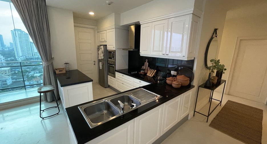 For rent 2 ベッドルーム condo in Watthana, Bangkok