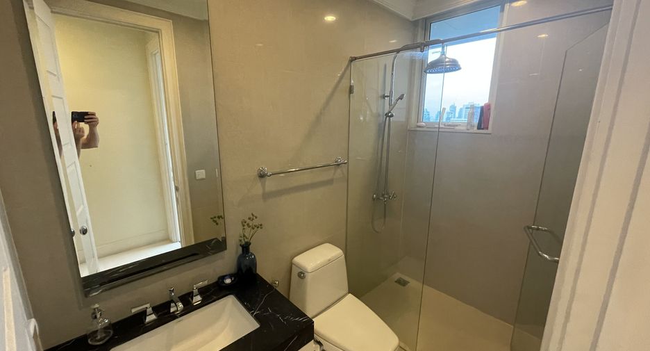 For rent 2 ベッドルーム condo in Watthana, Bangkok