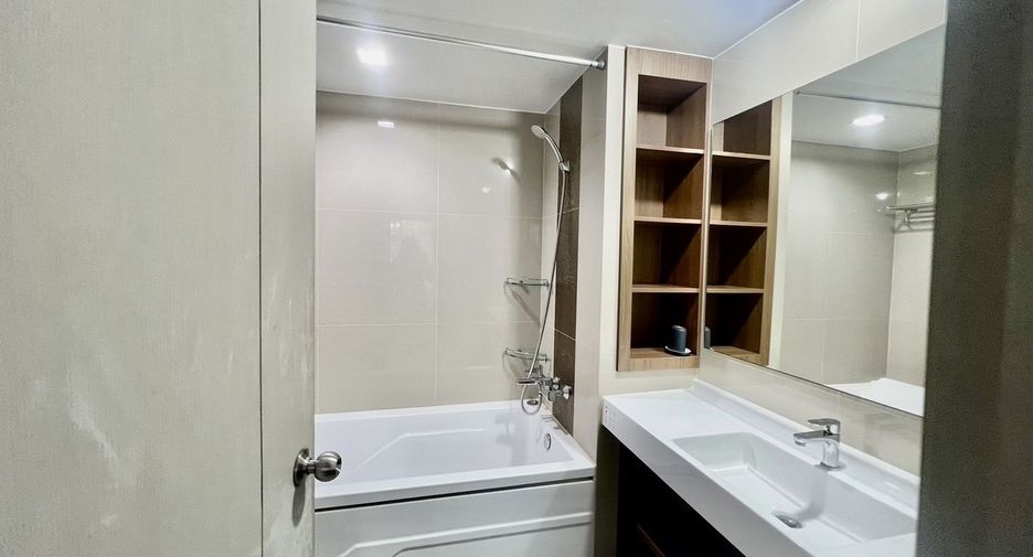 Wohnung zur Miete mit 1 Zimmer in Phra Khanong, Bangkok