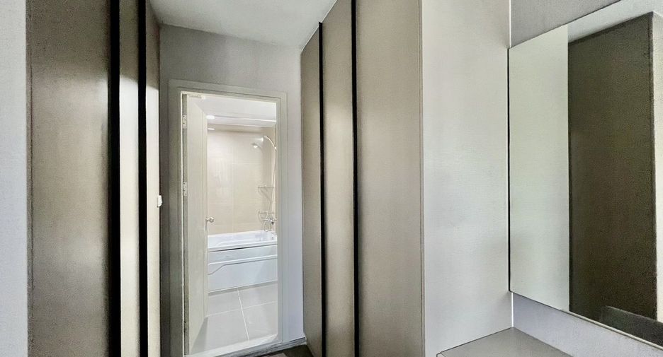 Wohnung zur Miete mit 1 Zimmer in Phra Khanong, Bangkok