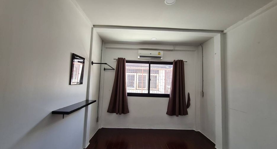 Reihenhaus zur Miete mit 3 Zimmer in Chatuchak, Bangkok