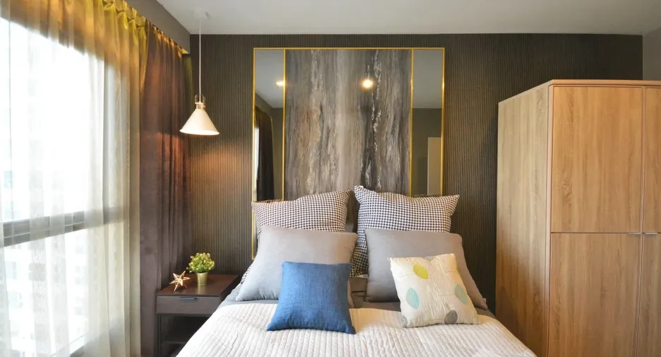 For rent 2 bedrooms condo in Khlong Toei, Bangkok