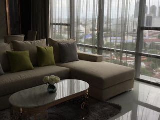 Condo en alquiler de 2 habitaciones en Sathon, Bangkok
