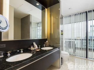 For rent 2 bedrooms apartment in Khlong Toei, Bangkok