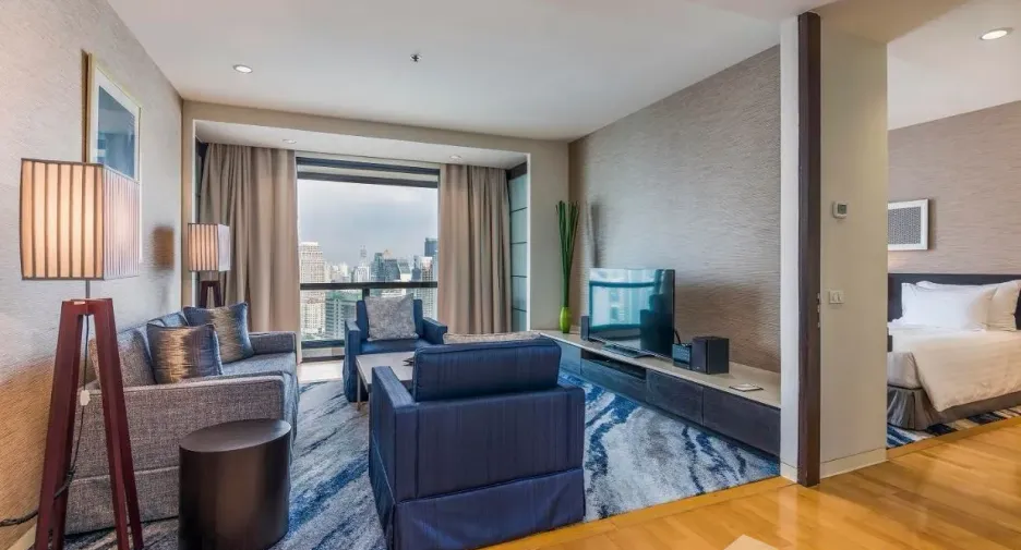 For rent 2 bedrooms apartment in Khlong Toei, Bangkok