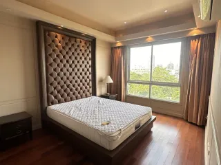 For rent 2 bedrooms condo in Yan Nawa, Bangkok