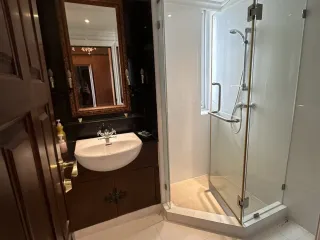 For rent 2 bedrooms condo in Yan Nawa, Bangkok