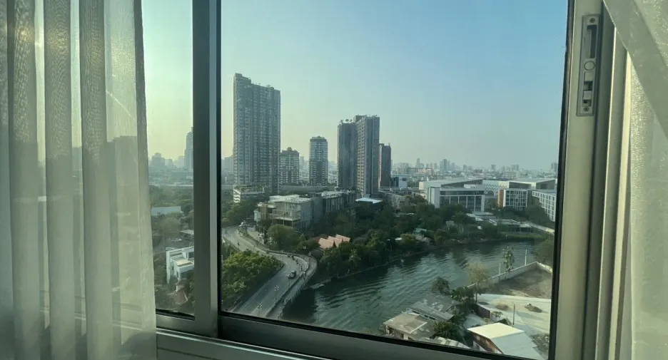 For rent 1 bed condo in Watthana, Bangkok