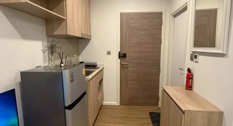 For rent 1 bed condo in Khlong Toei, Bangkok