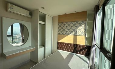 For rent 2 bedrooms condo in Phra Khanong, Bangkok