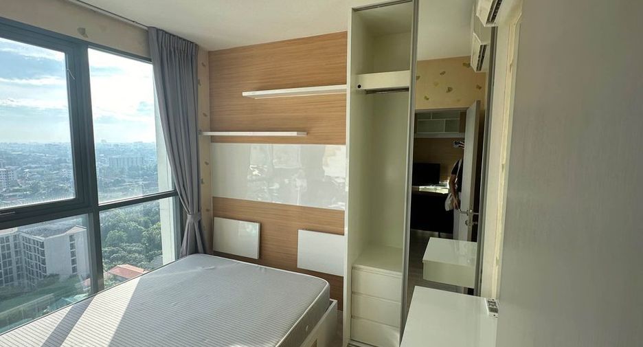 Condo en alquiler de 2 habitaciones en Phra Khanong, Bangkok