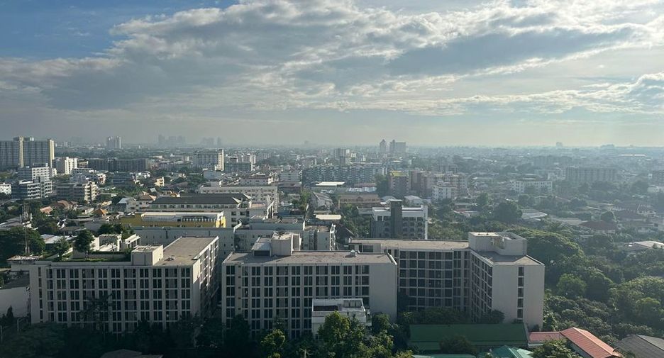 Condo en alquiler de 2 habitaciones en Phra Khanong, Bangkok
