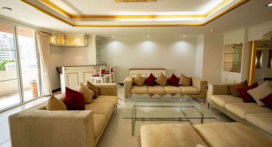Wohnung zur Miete mit 4 Zimmer in Watthana, Bangkok