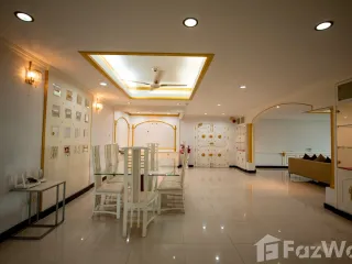 For rent 4 ベッドルーム condo in Watthana, Bangkok