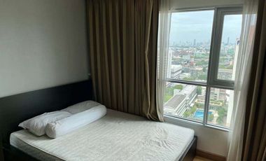 Condo en alquiler de 1 habitaciones en Khlong Toei, Bangkok